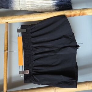 Aritizia TnAction Lined Running Shorts